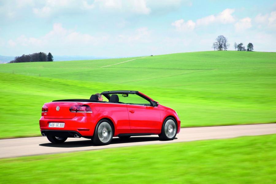  Volkswagen Golf GTi Cabrio 2012 года  (фото 44 из 61)